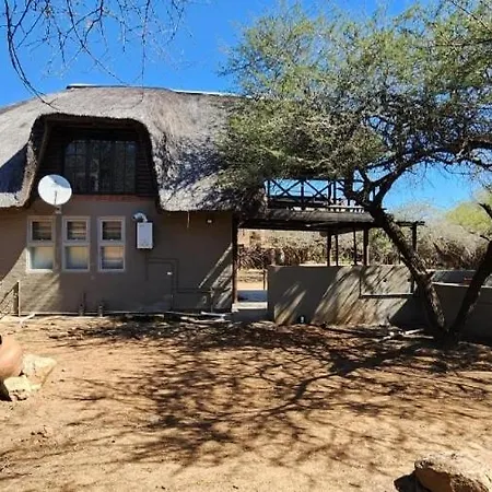 P.A.P.E'S Retreat Villa Marloth Park Exterior photo